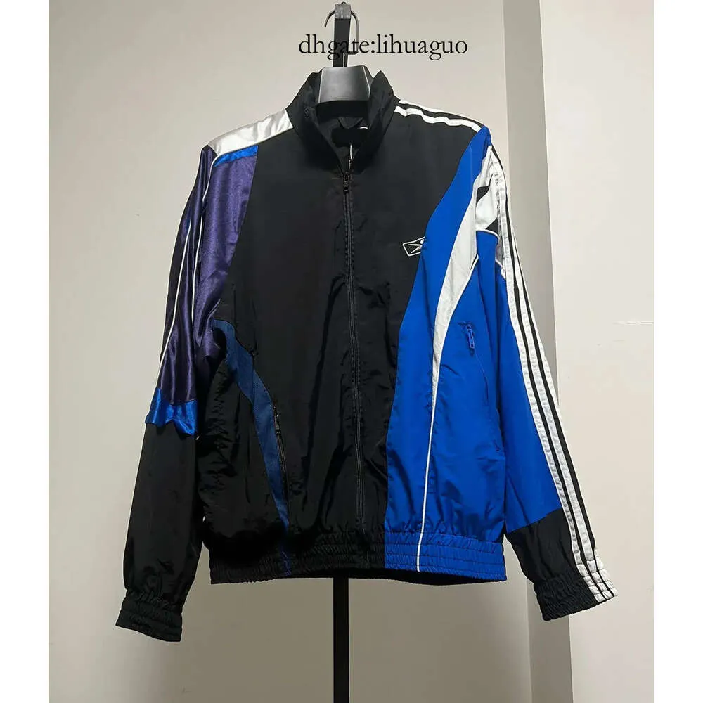 Sizehoodies Costume asiatique sauvage Manteaux Brea Designer Casual Plus Sweats à capuche Taille à capuche Stripe Couleur Vêtements d'extérieur Impression Mode Luxe 843