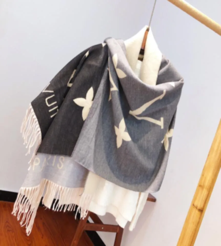 Scarves Designers scarf gradually change cashmere scarves long scarf for men and women in winter highquality headbands fashion cl9094602