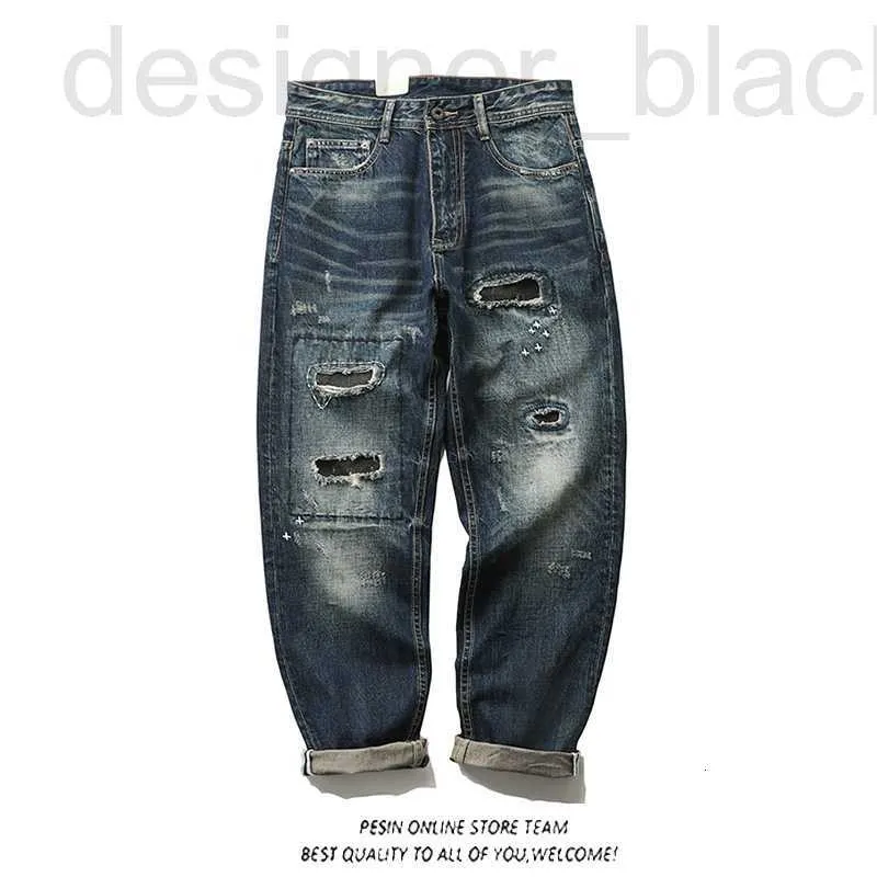 Mäns jeansdesigner jeans trendiga nödställda patch jeans, mäns lösa raka avslappnade byxor, kattviskare, stenslipning, tvättad och sliten långa byxor kkk7