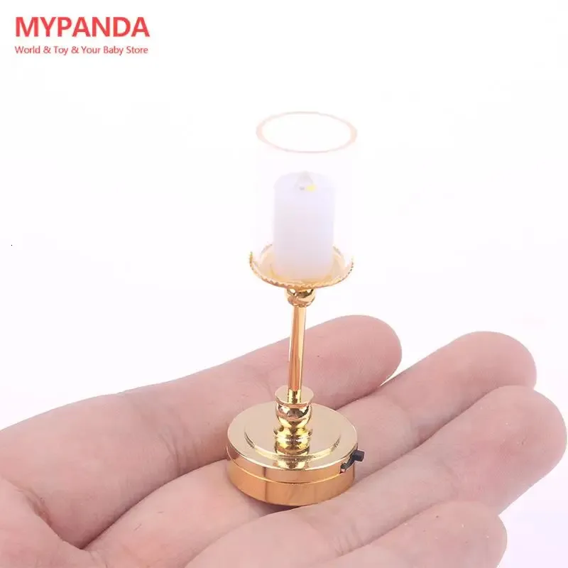 Architectuur/DIY Huis Mini 1 12 Miniatuur Tafel Kandelaar Retro Poppenhuis Lampen Decor Accessoires Poppenhuis Meubels Speelgoed 231212