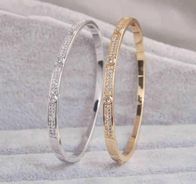 Braccialetti con ciondoli color oro Braccialetti per le donne Regalo di compleanno Rame Cubic Zirconia Polsino Braclet Femme Dubai Gioielli di moda5071679