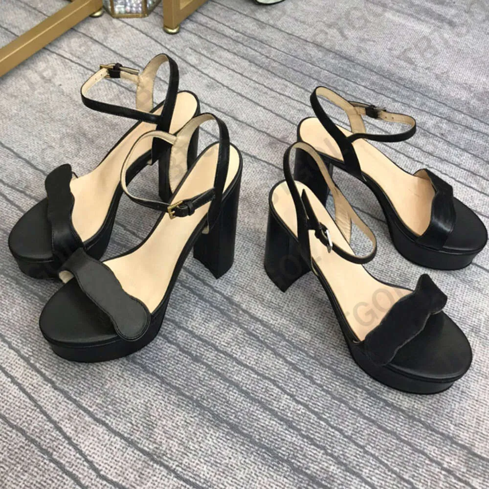 Rayli High Heel Sandal in White – Jessica Simpson