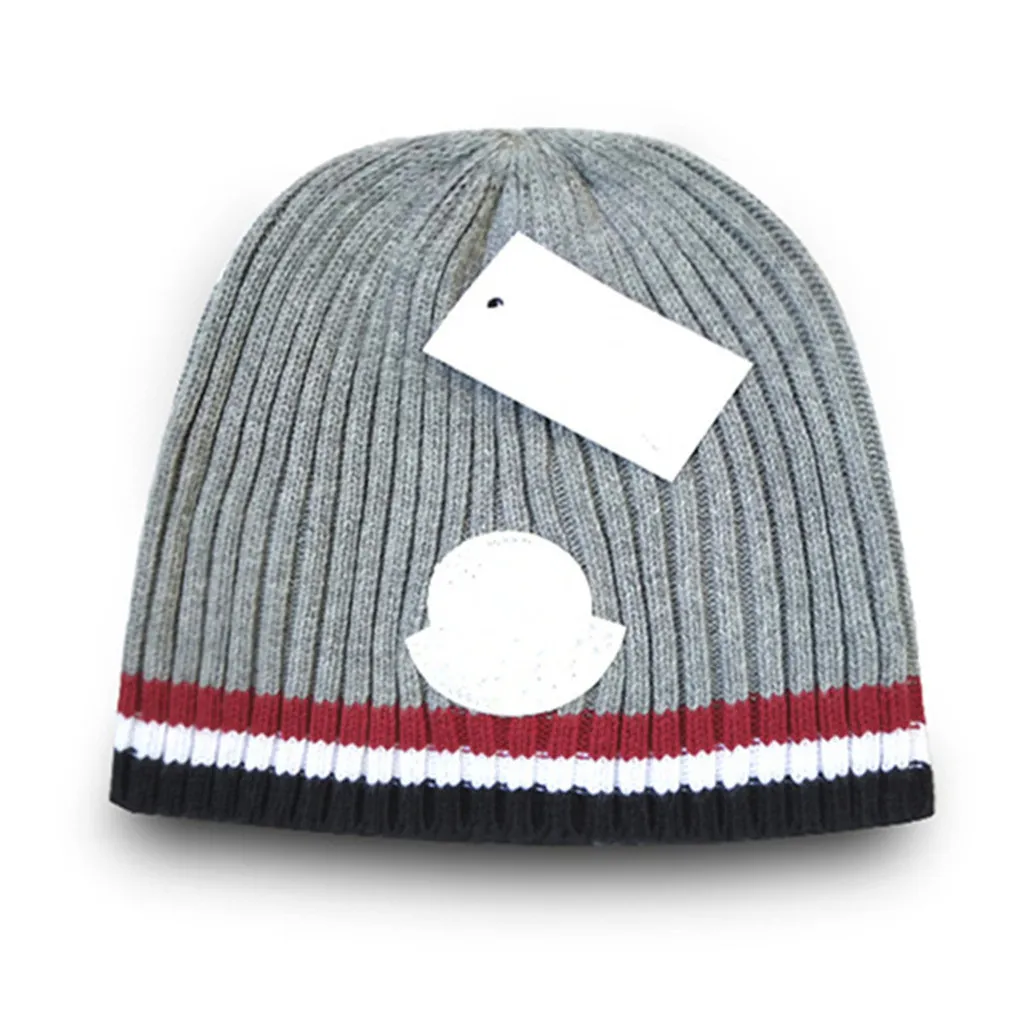 새로운 패션 디자이너 모자 남자와 여자 비니 가을/겨울 열 니트 모자 스키 브랜드 보닛 고품질 격자 무늬 두개골 모자 럭셔리 따뜻한 모자 U-22