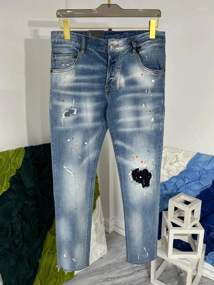 Jeans da uomo 2023 Primavera Estate Chic Pantaloni in denim con foro di marca di alta qualità C780