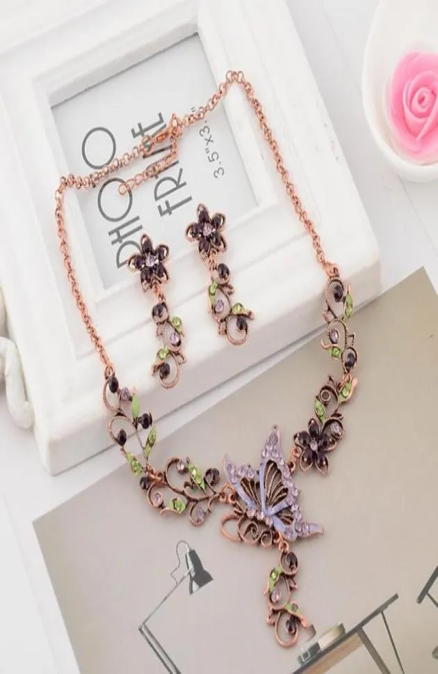 Europe Fashion Jewelry Set Vintage Butterfly Pendant Rhinestone Flowers Elegant Necklace Earrings7025301