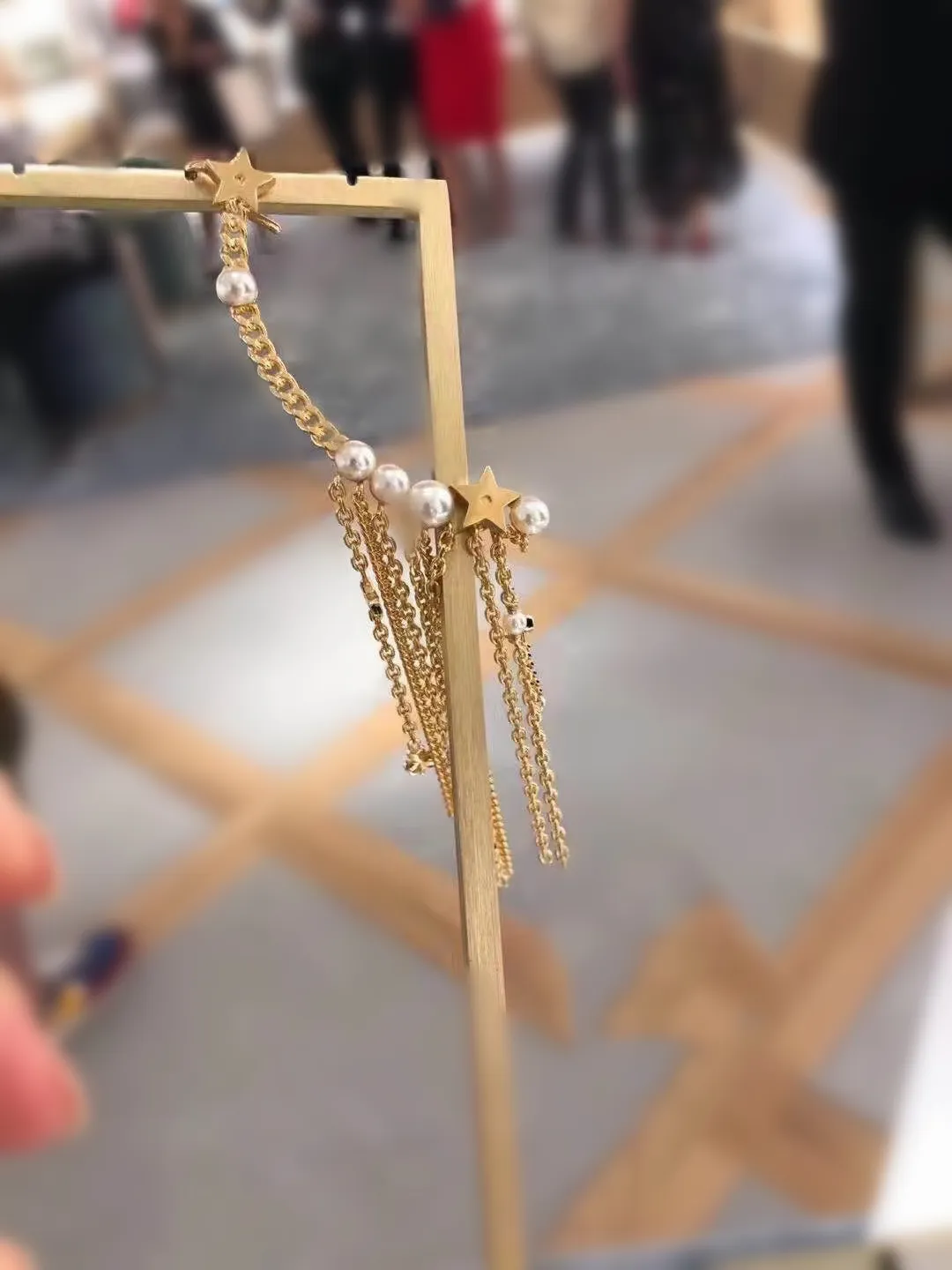 2024 Orecchini da donna con nappa di perle di design natalizio da donna Orecchini in argento 925 con ago femminile Orecchini di perle Alta edizione