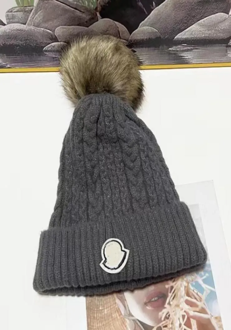 Winter caps Hats Women and men Beanies with Real Raccoon Fur Pompoms Warm Girl Cap snapback pompon beanie4438246