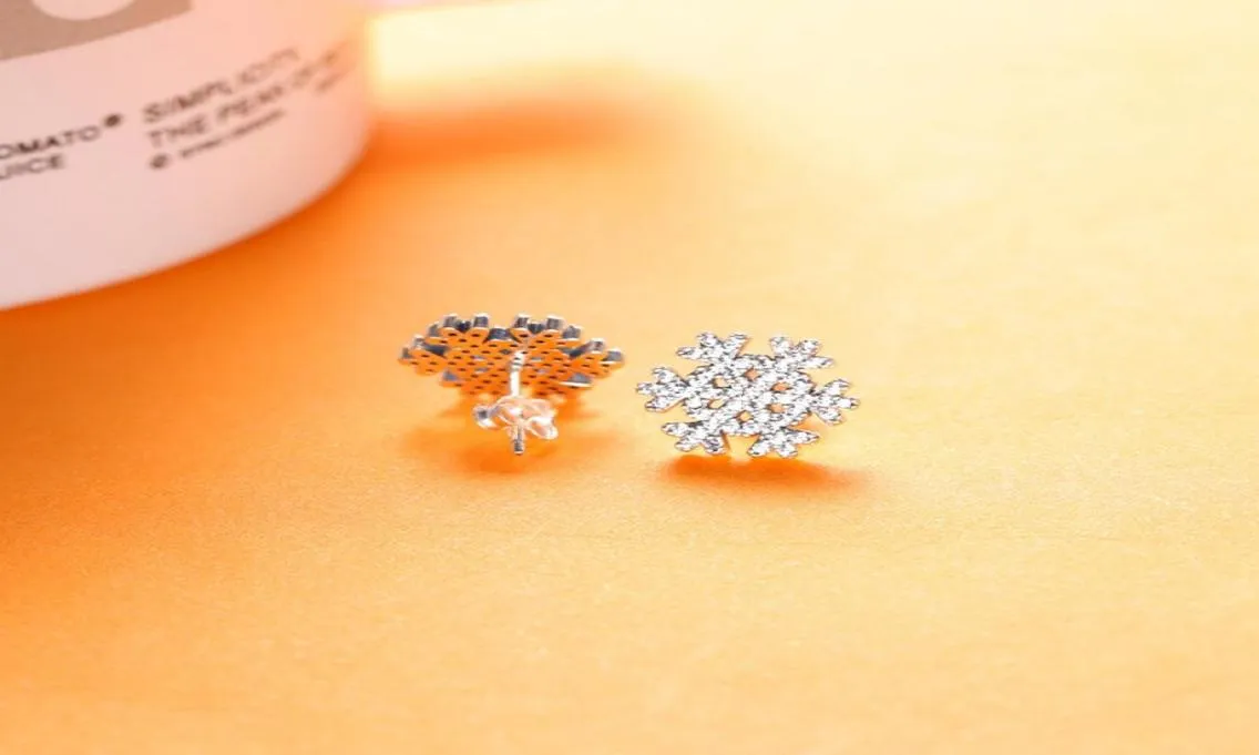 Wholesale- CZ Diamond Stud Earrings for 925 Sterling Silver Jewelry with Original Box Elegant Temperament Stud Earrings9993334