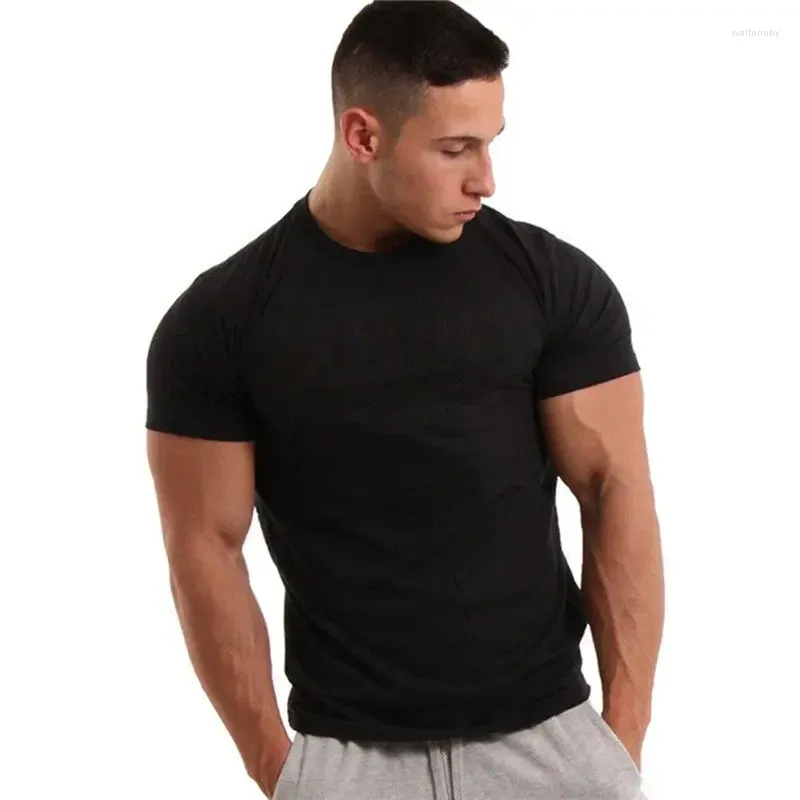 Costumes pour hommes B8529 Hommes à manches courtes Noir Solide Coton T-shirt Gymnases Fitness Bodybuilding Entraînement T-shirts Mâle Été Casual Slim Tee Tops