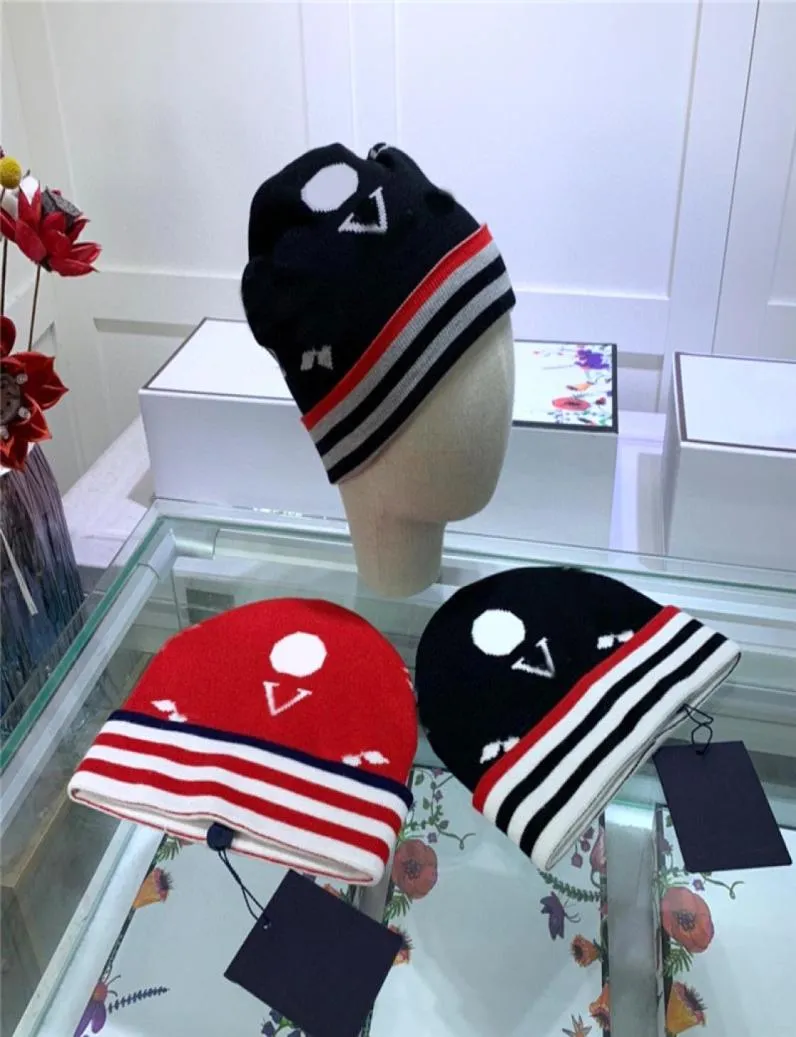 Autumn Winter Designer Skull Caps Men Women Elastic Warm Beanie With Tags Letter Pattern Printed Knitted Hats Couple Thick Knittin6987375