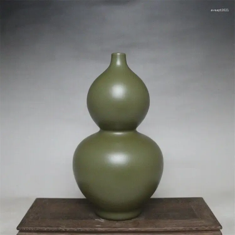 Bottles Chinese Dark Green Glaze Porcelain Gourd Shape Vase 8.7 Inch