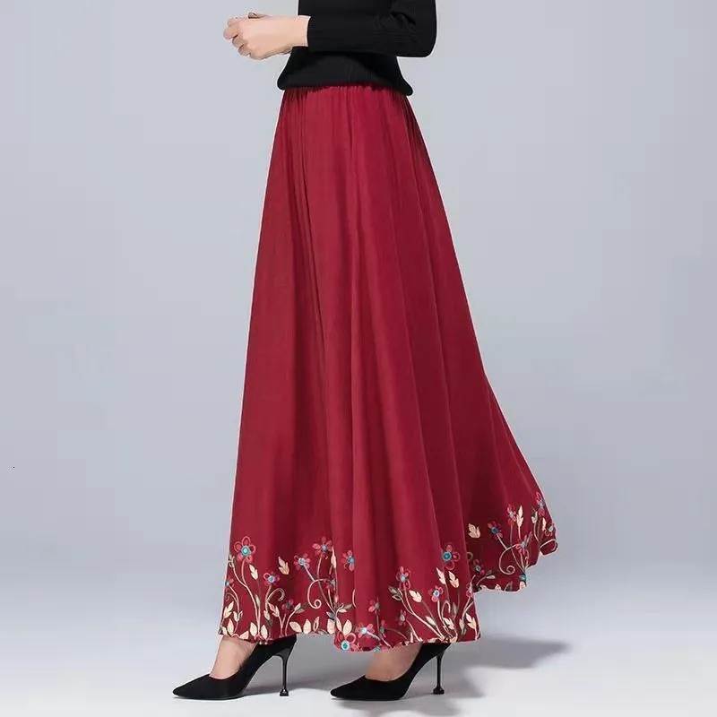 Mom elegant Embroidered Maxi pleated skirt Women Plus Size Winter Warm Woolen Long Skirt Lady High Waist Casual Wool Office saia 210621