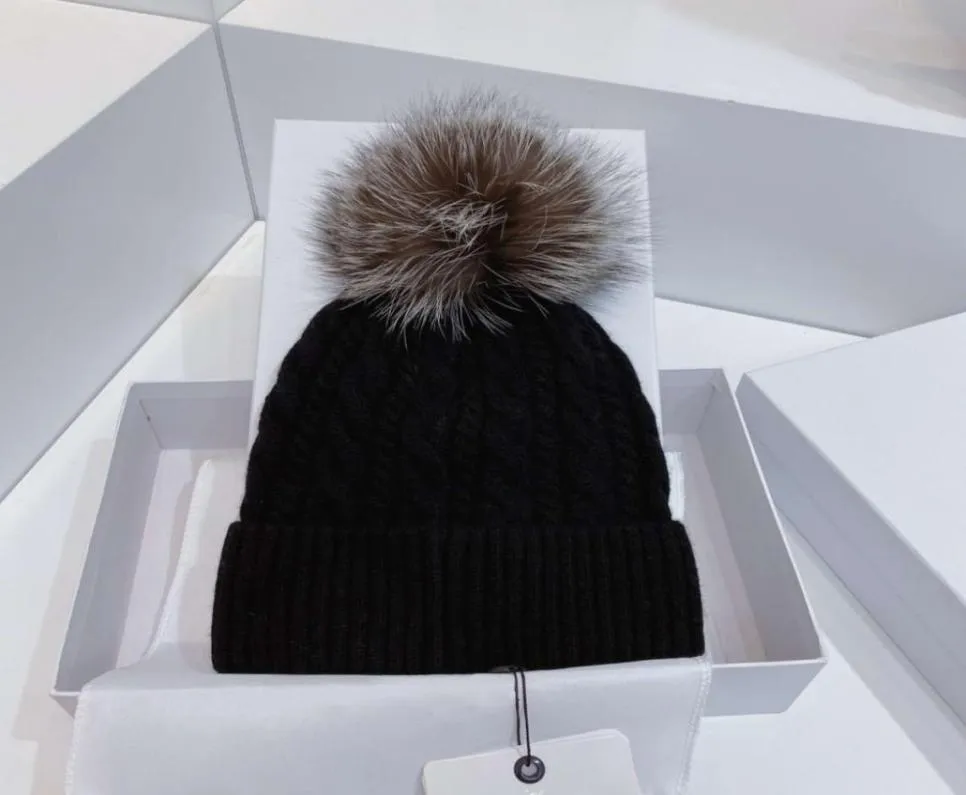 Bonnet en laine tricoté noir avec pompon en fourrure, casquettes de crâne, chapeaux de Sport, casquette de Ski d'hiver pour femmes 4055413