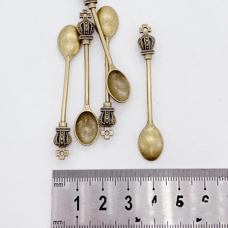 Ancient Mini Metal Spoon Bottle Micro-inriktning Spade Crown Snuff Spoon Powder Scoop Hookah Spoons