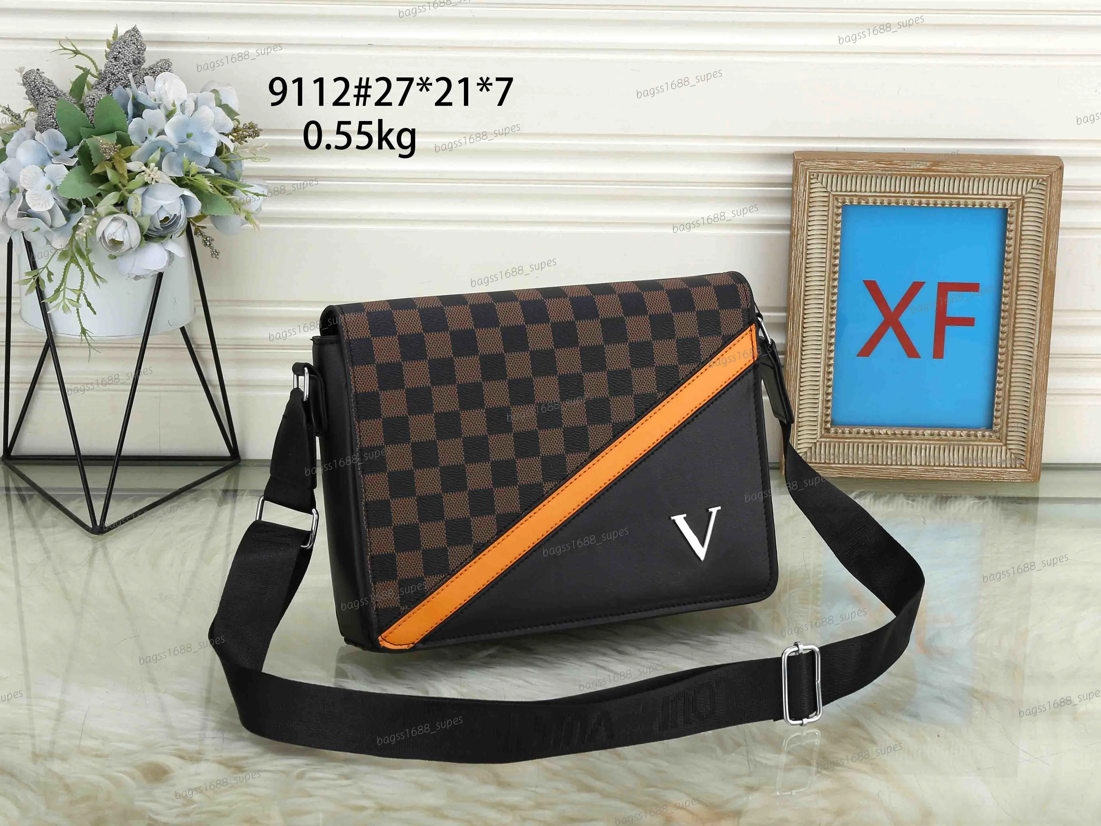 Designväska nya män crossbody axelväska olika storlekar handväska luxurys tygväska pochette flera fickor mode kvinnor ryggsäck toppkvalitet sport midja väska