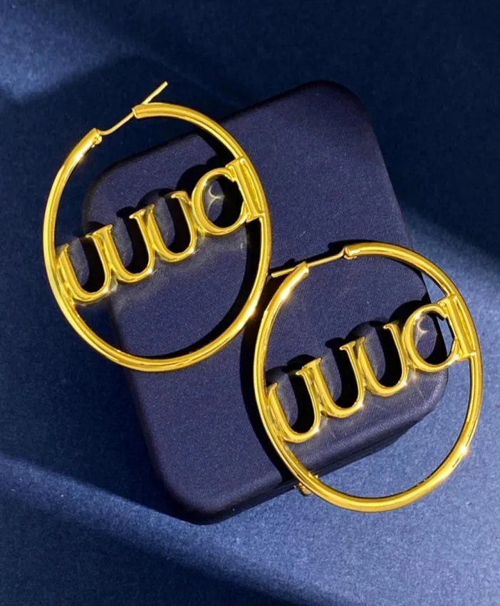 Kvinnor Earings Designer Jewelry Gold Hoop Earrings With Hollow English Letters Accessories Luxurys Studs Silverörhängen BOUCLES 5C3452745