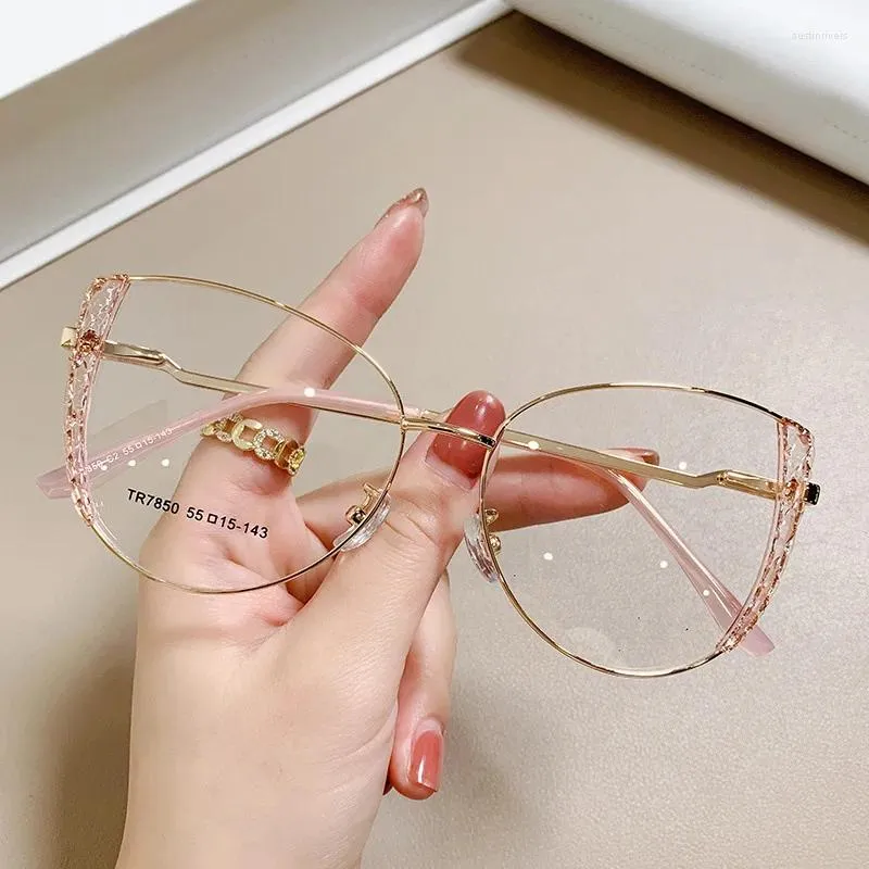 Okulary przeciwsłoneczne Piękne anty-bliskie lekkie kobiety okrągłe szklanki metalowe okulary modne trend komputerowy biuro dekoracja presbyopia
