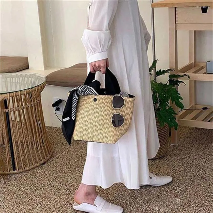 Shopping Bags Elegant Woven's Handbags Retro Ladies Beach Weaving Straw Bag 2022 Portable Bucket Luxury Designer Handbag Picni290j
