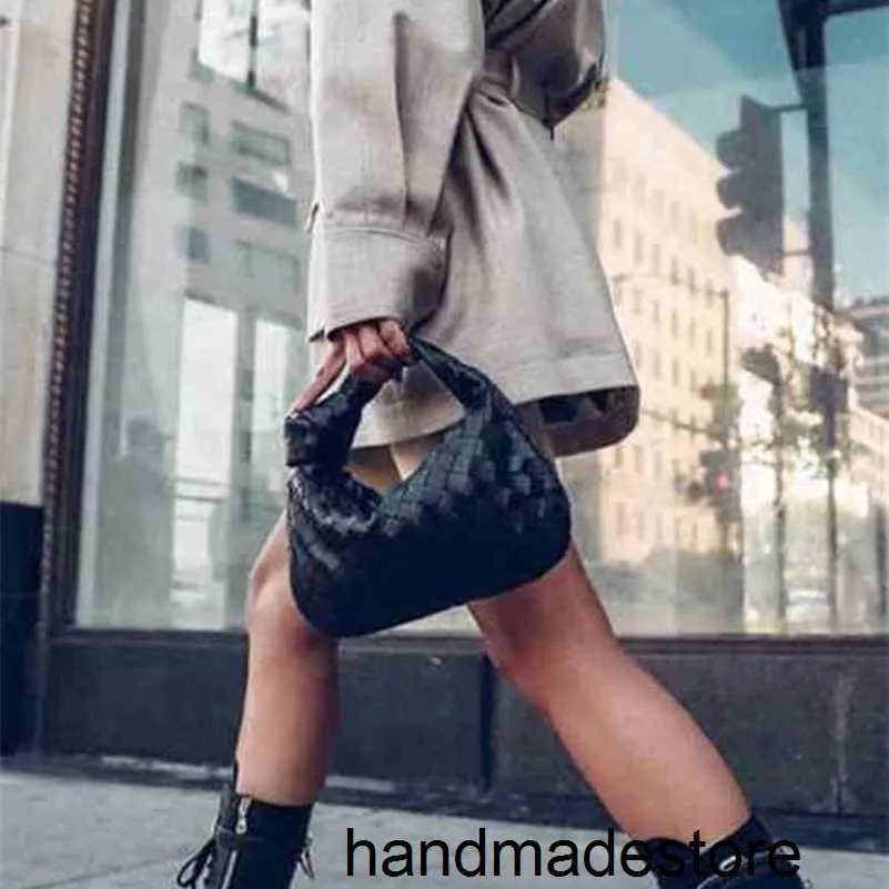 Handväskor Venetaabottegaa Jodie Bag Luxurys Women Woven 2023 Cloud handtag Knotning 2023 BVS Women's Hobo Red Leather Handbag