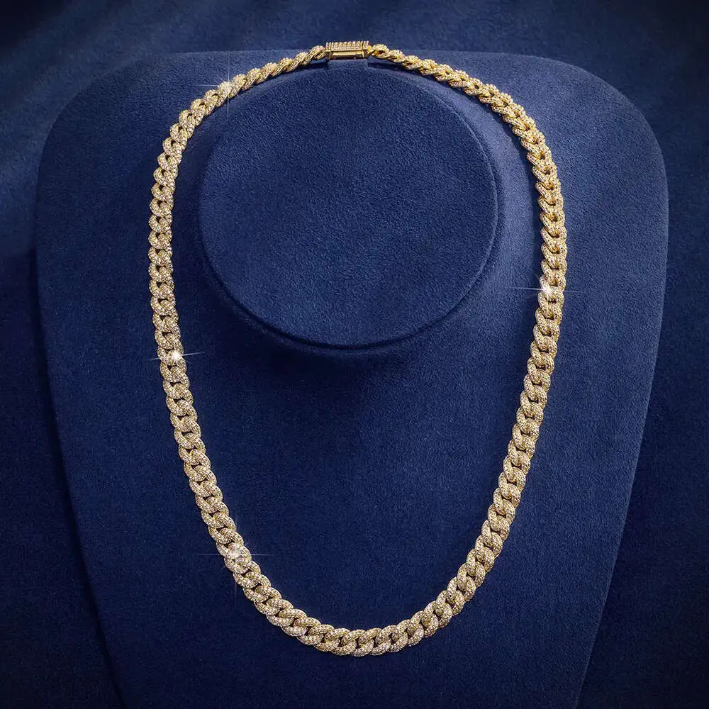 Kvinnor 8mm guldpläterad kubansk kedja isad ut Moissanite Diamond Custom Silver Hip Hop Cuban Necklace