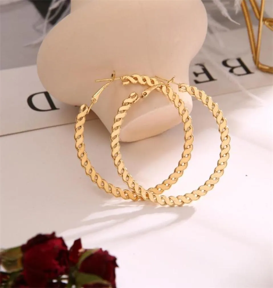 Hoop Huggie Lateefah ed Big Earrings Gold Round Ear Rings For Women Girl Geometric Statement Circle Earring Fashion Jewelry3766608