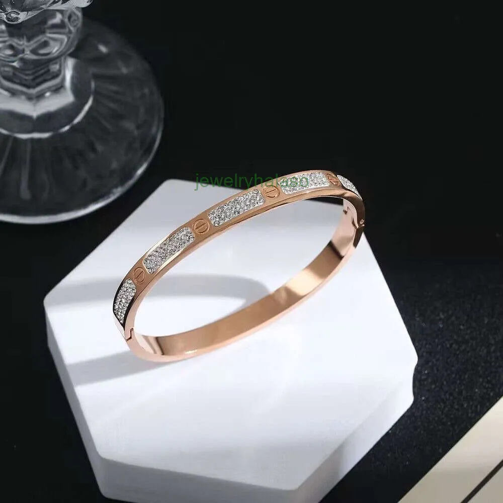 LuxuryDesigner-Armband 2023, neu, Netzrot, Damen-Armband aus Titanstahl mit Diamanten, verblasst nicht, Schraubenmuster, waschbar, modisch, vielseitiges Geschenk