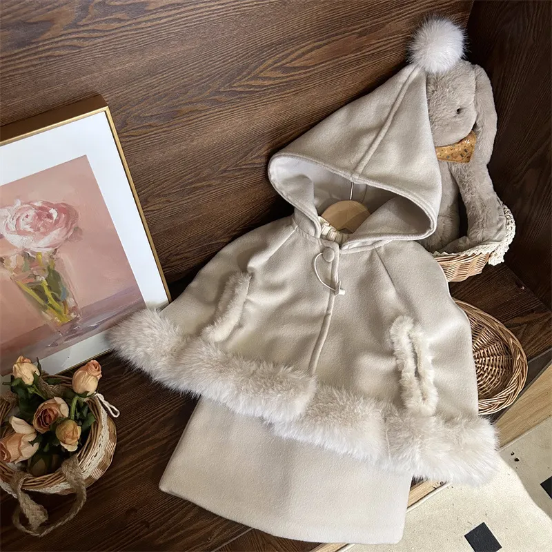 Yeni Winter Girls 'Kıyafeti Peluş Cape Ceket Taban etek iki parçalı set