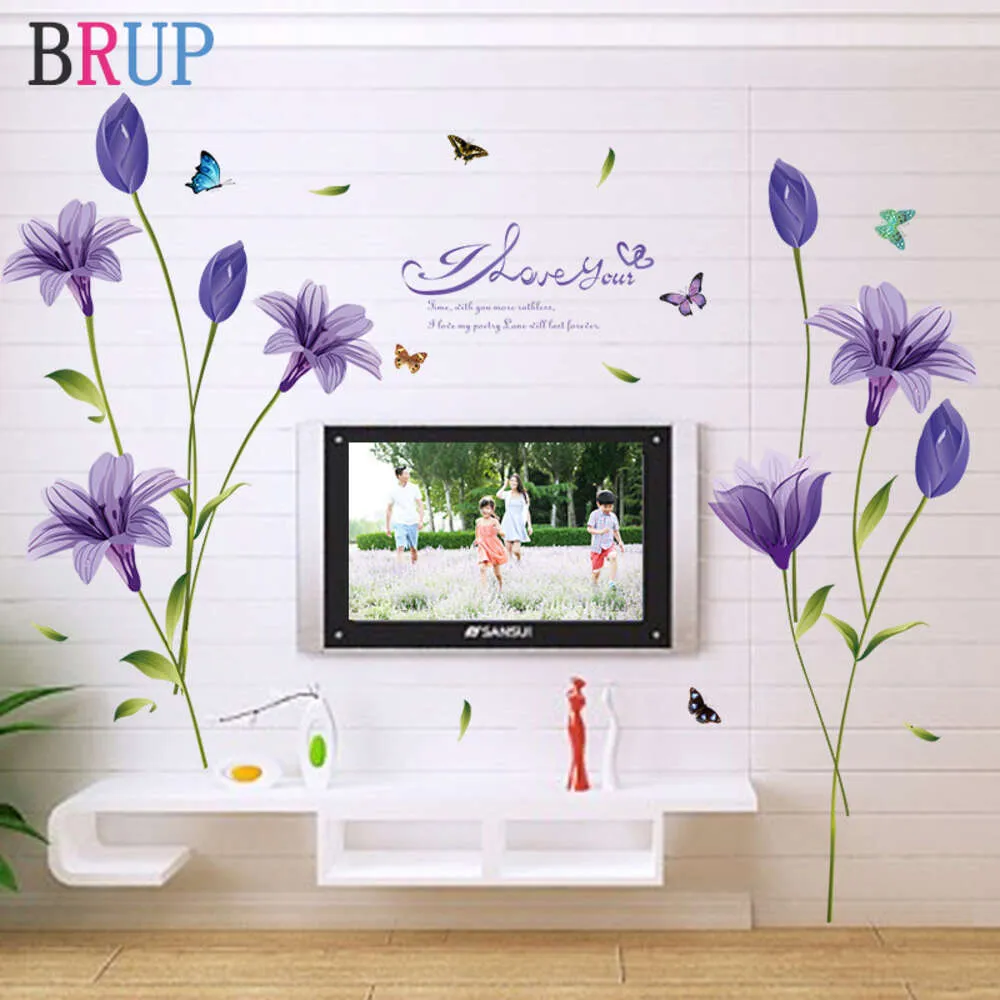 Romantisk lila Lily Flower Wall Sticker TV Soffa Dekoration Art Vinyl Heminredning Vacker blommor Bakgrund Butterfly Wall Decal
