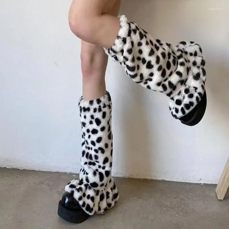 جوارب النساء الصوف النمر 2023 الخريف الشتاء سماكة غطاء القدم الدافئة أنثى ناعم أزياء واسعة حارس