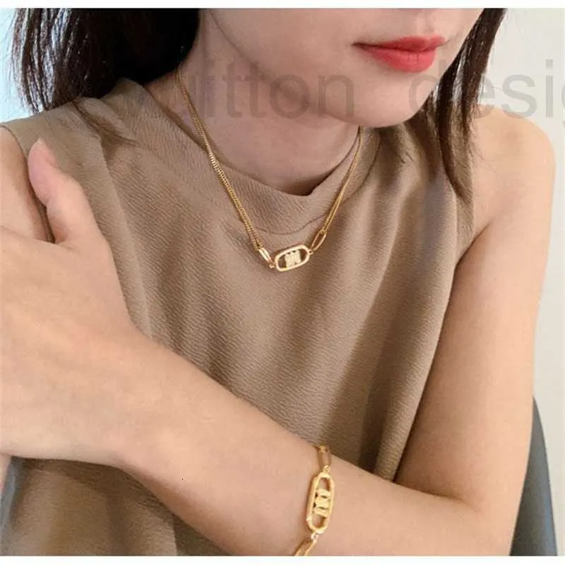 Bracelet Collier Designer Marque De Luxe Élégant Rétro Arc De Triomphe Bijoux Double Couche Chaînes avec Strass Bague Femmes Doré Bracelets Collier Chaîne