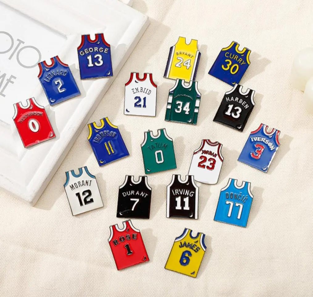 Pin de basquete esportivo Bonito Anime Filmes Jogos Pinos de esmalte rígido Coletar broche de metal dos desenhos animados Mochila Chapéu Bolsa Colarinho Lapela Emblemas 9349434