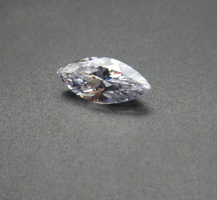 Högkvalitativ klar skärpning Stone Marquise 15348mm Cubic Zirconia Brilliant Machine Cut Syntetiska lösa stenar för smycken C5019486