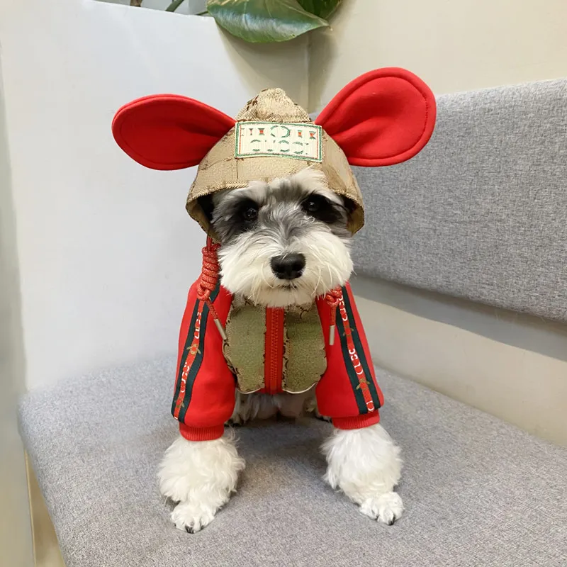 Luxury Designer Dog Apparel Classic Letter Pattern Dog Jacket Hoodie for Cold Weather Soft Comfortable Pet Coats