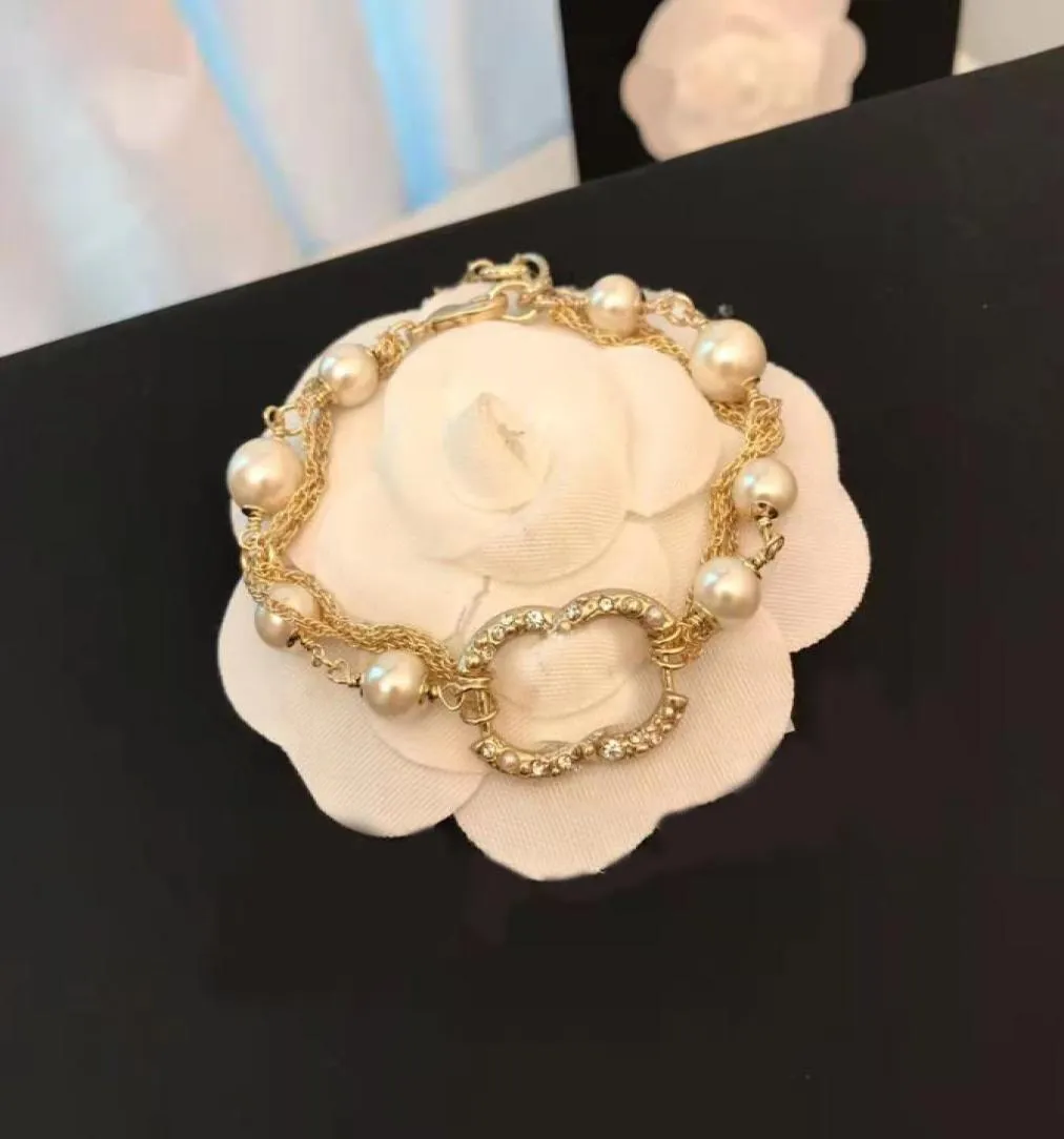 2021 Nuova Fashion Pearl Multichain Charm Bracelets Ladies Party Wedding Gioieri91786228139965