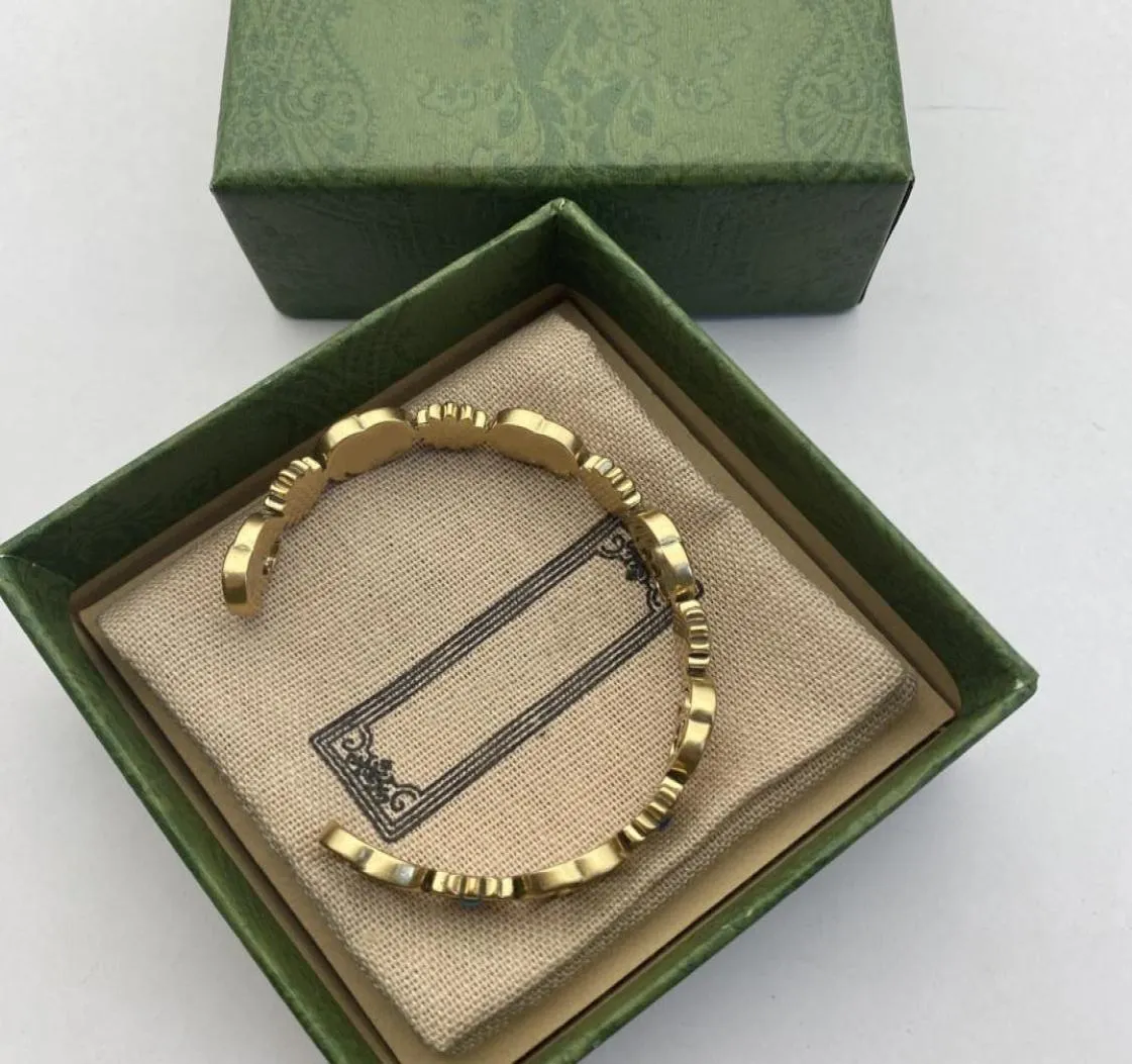 Brazalete abierto para amantes, pulseras de diseñador de lujo, oro retro para mujer, suministro de joyería de moda 5849402