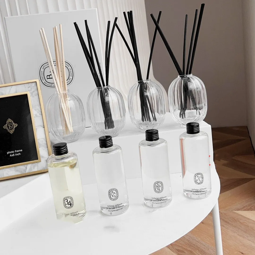 Diptyque 200ml家庭用香り34 Baies Tubereuse Rose Oil Reed Diffuser Scented Oil for Home Air Refrensing Labelカスタムプレゼントのためのアルコールなし