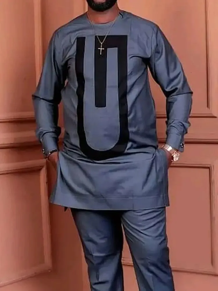 Tute da uomo Caftano Elegante africano Set da 2 pezzi Top etnico a maniche lunghe e pantaloni Ballo nuziale Dashiki Stampato completo di lusso 231213