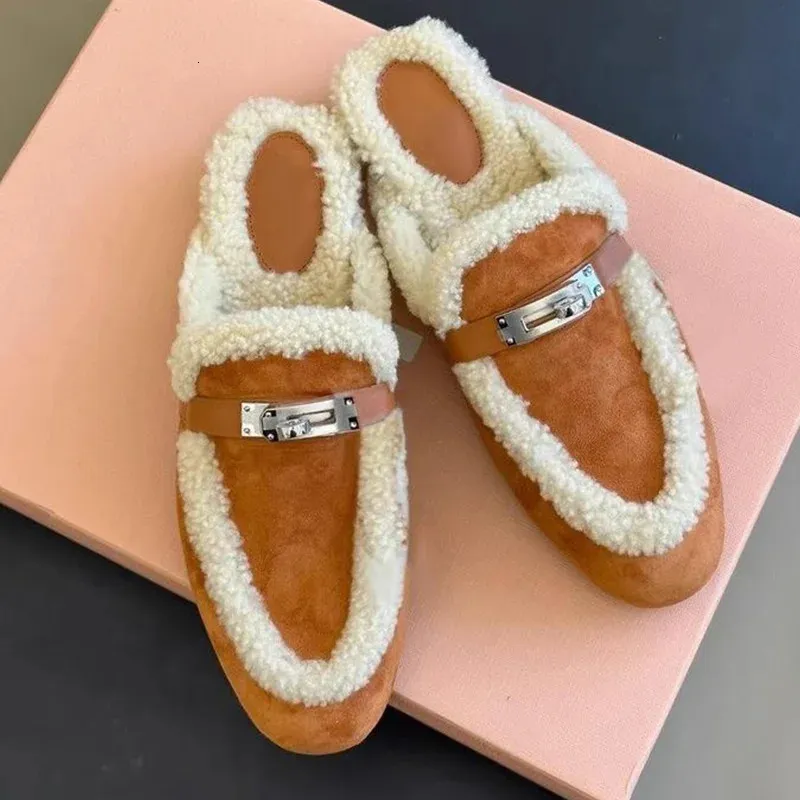 Sandals Fur mulas sapatos para mulheres escorregam em baixo salto ao ar livre de inverno 2023 Designer de luxo Slides Warm Slides Office 231212
