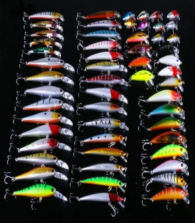 56PCSLOT kit misti di esche da pesca con esche artificiali per pesciolini misti esche per basso set ami da pesca topwater wobblers per sport all'aria aperta87427293521270