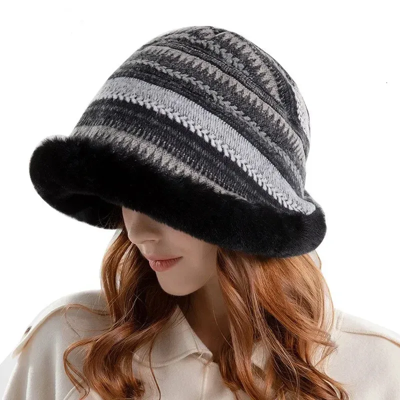 Large bord chapeaux seau mode femmes avec fourrure hiver style ethnique dame pêcheur chapeau femme peluche chaud coupe-vent panama casquettes pour 231213