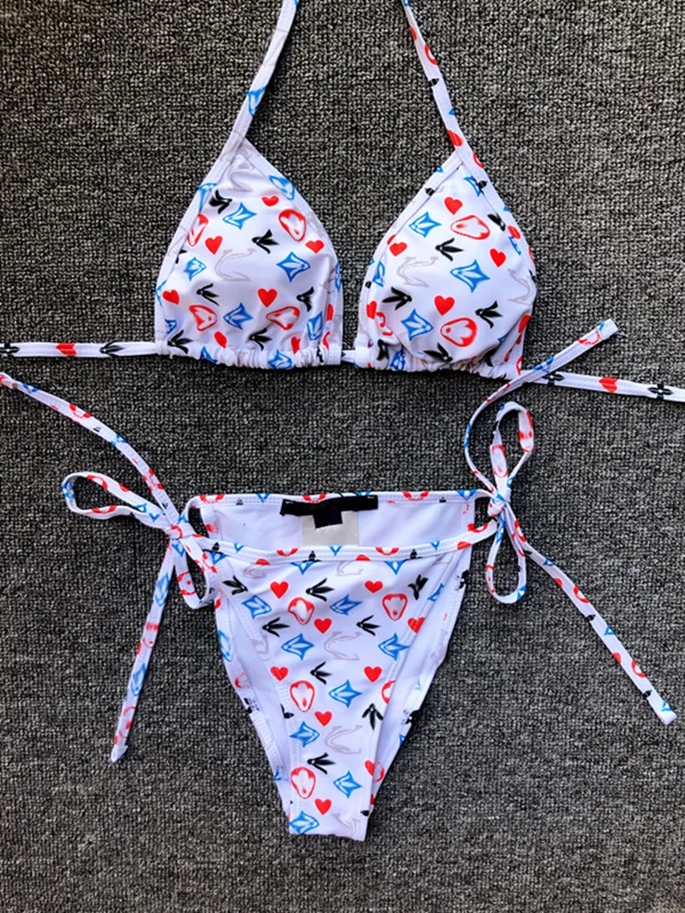 Kobiety projektantki strojów kąpielowych Summer L Sexy Woman Bikinis Modne litery Drukuj stroje kąpielowe Wysokiej jakości damskie garnitury Rozmiar: S-xl A108