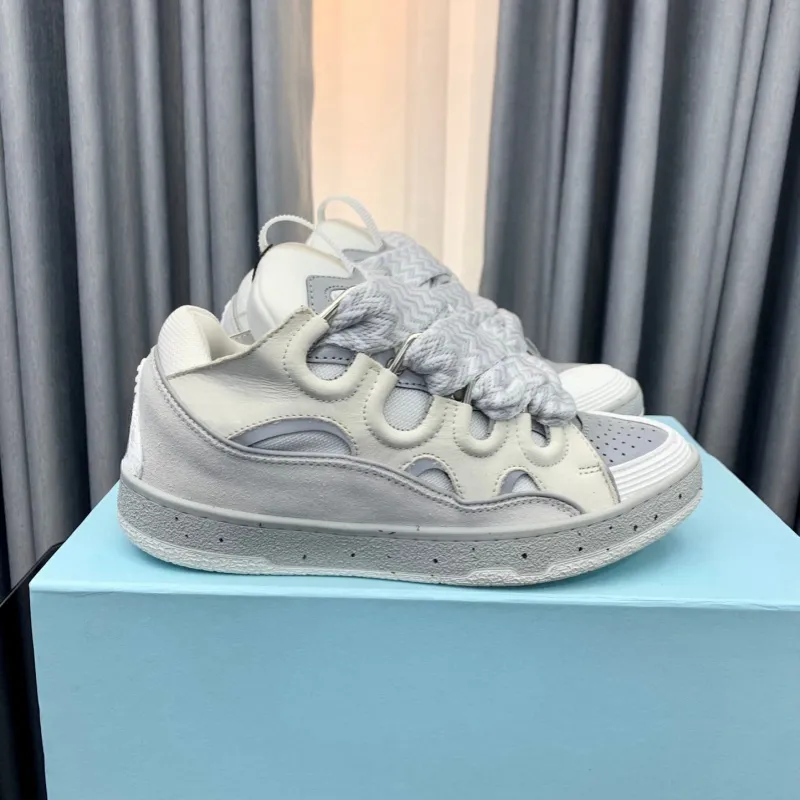 Sneakers lyx lavin designer klänning skor mode läder trottoarkant shose män kvinnor snörning extraordinära tränare kalvskinn gummi nappa snörning klassisk sko storlek 35-46