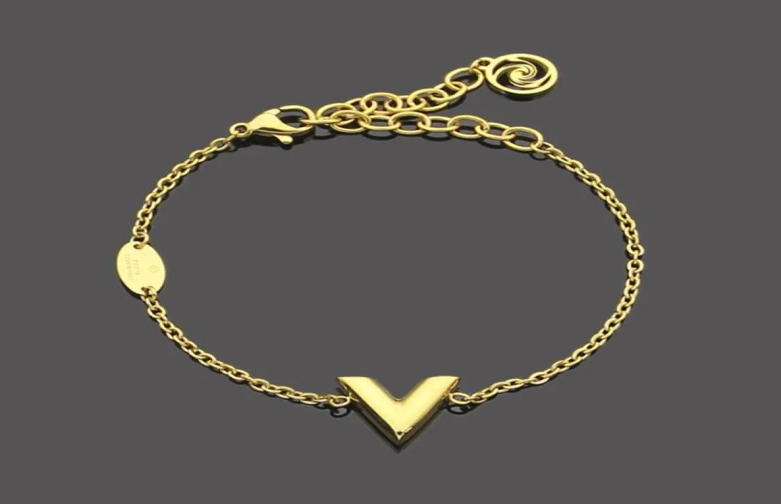 20 cm de comprimento 316l Titanium Steel Brand v Carta Bracelets Bangle for Woman Bracelet Bangles Mulheres Casal Adoro Jóias Presente6692027