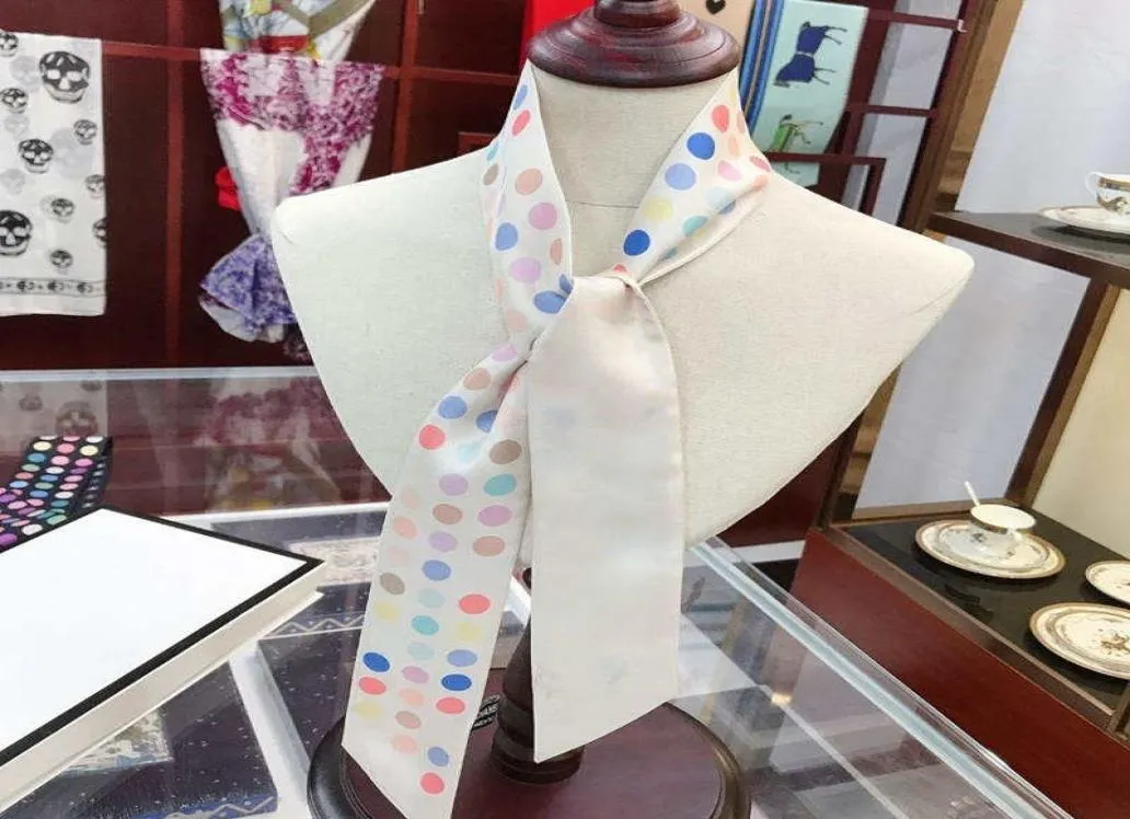 New arriver Designer Design Woman039s Scarf Fashion letter Handbag Scarves Neckties Hair bundles 100silk material Wraps8977431