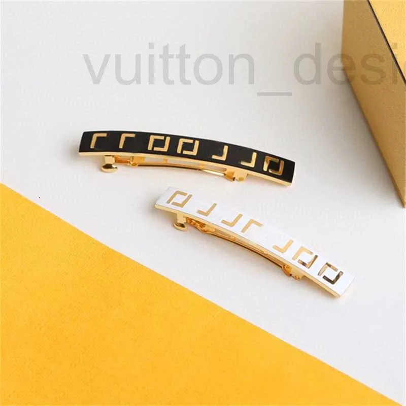 Hair Clips & Barrettes Designer Brand Fashion Ladies Hairpin Golden Letter Clip Black White Two-color Exquisite Girls Birthday Gifts Hairpins SO49