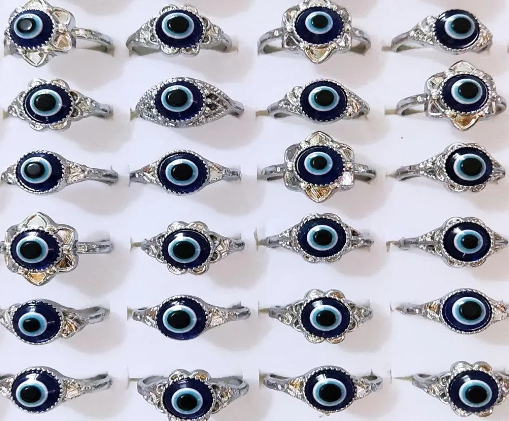 Lots en vrac 50pcs Evil Devil039s Eye Ring Hip hop gothique Vintage en alliage d'argent anneaux mâle femme à la mode fête bijoux 8377890