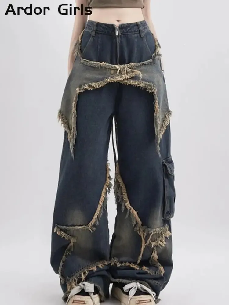 Женские джинсы брюки-карго уличные свободные большие размеры со вставками в виде пентаклей с необработанным подолом 2023 винтажные синие женские джинсовые брюки в стиле хип-хоп 2312012