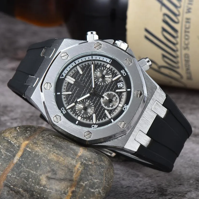 مصمم الرجال يشاهد كلاسيكيات Royaloak Hexagon Wrist Watches 6 Needles Quartz Watche Fashion Sports Master Wristwatches Chronograph Bracelet 9009