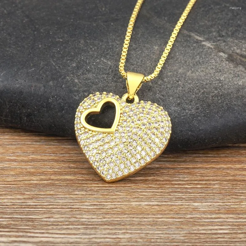 Cadenas AIBEF Minimalista Forma de corazón Hollow Out Colgante Mujeres Incrustación Collar de cristal Cobre Zircon Joyería Hermoso Amante Regalo de cumpleaños