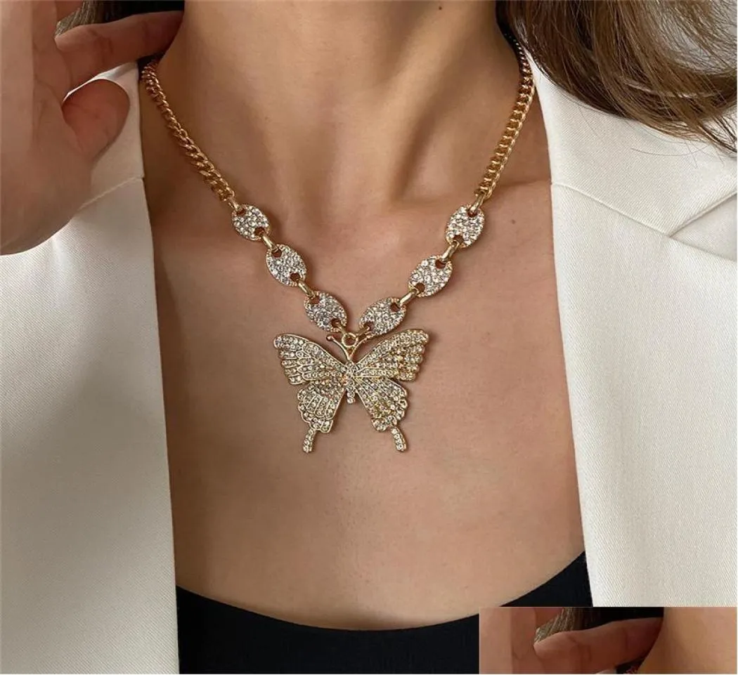 Pendant Necklaces Iced Out Butterfly Necklaces Luxury Cuban Link Chains Fashion Party Jewelry Gift For Women Girls Crystal Rhinest1630066